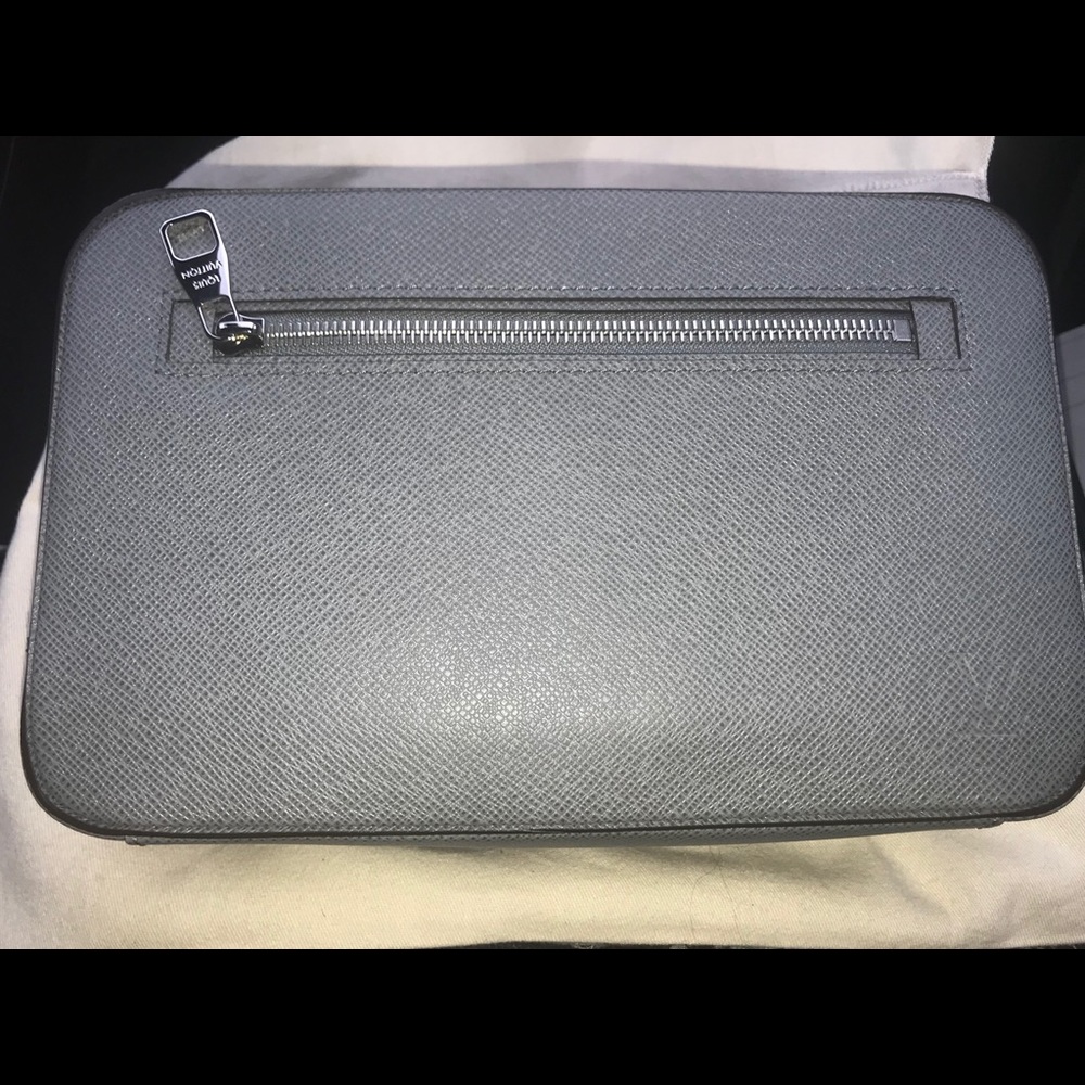 Louis Vuitton Neo Pavel